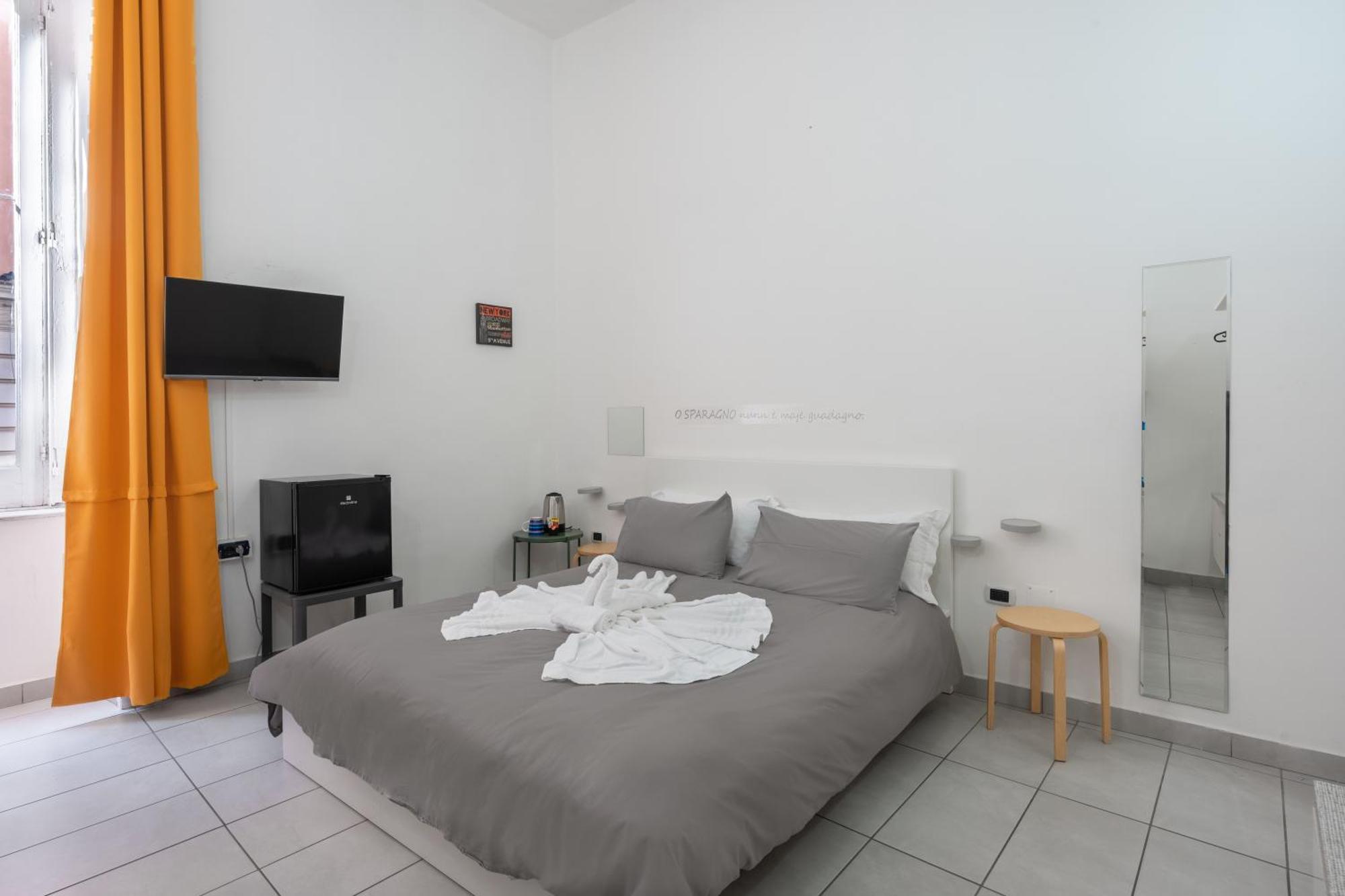 Nina Suites Neapel Exteriör bild